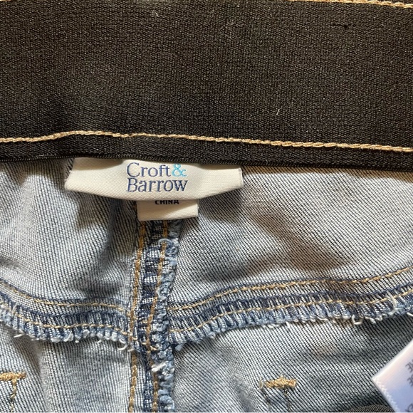 Croft Barrow Ankle Jeans Size 16 Blue Raw Hemline Embellished Beaded Preppy - Picture 5 of 6